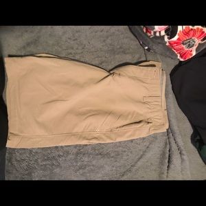 Men’s under Armour golf shorts
